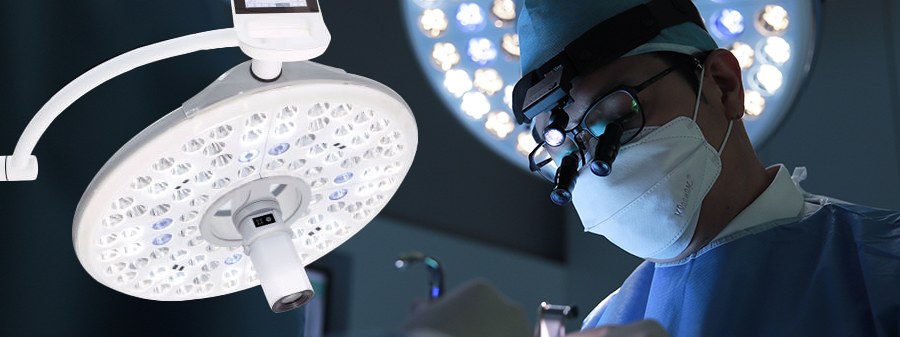 LUVIS m400 shadowless surgical light in the operating room